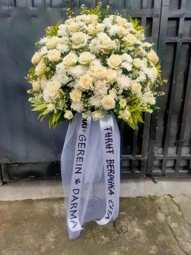 Krans Bunga Duka Cita  di Tanah Laut
