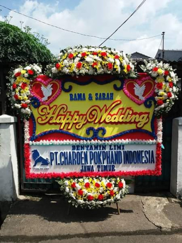Karangan Bunga Pernikahan  di Tanah Laut